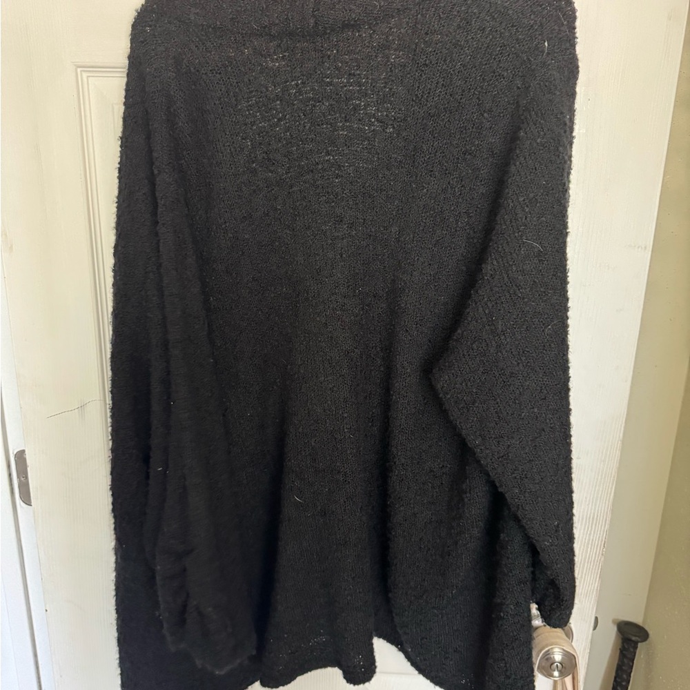 🧤 Karen Scott Black Cardigan Sweater - Picture 2 of 3